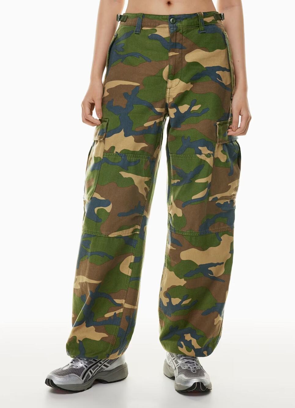 Aritzia TNA New Supply Camo Mid-Rise Cargo Pants Women's Size 8
